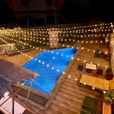 Govind Villa - 3Bhk Penthouse Suite With Pool Splash Lonavala Exteriér fotografie